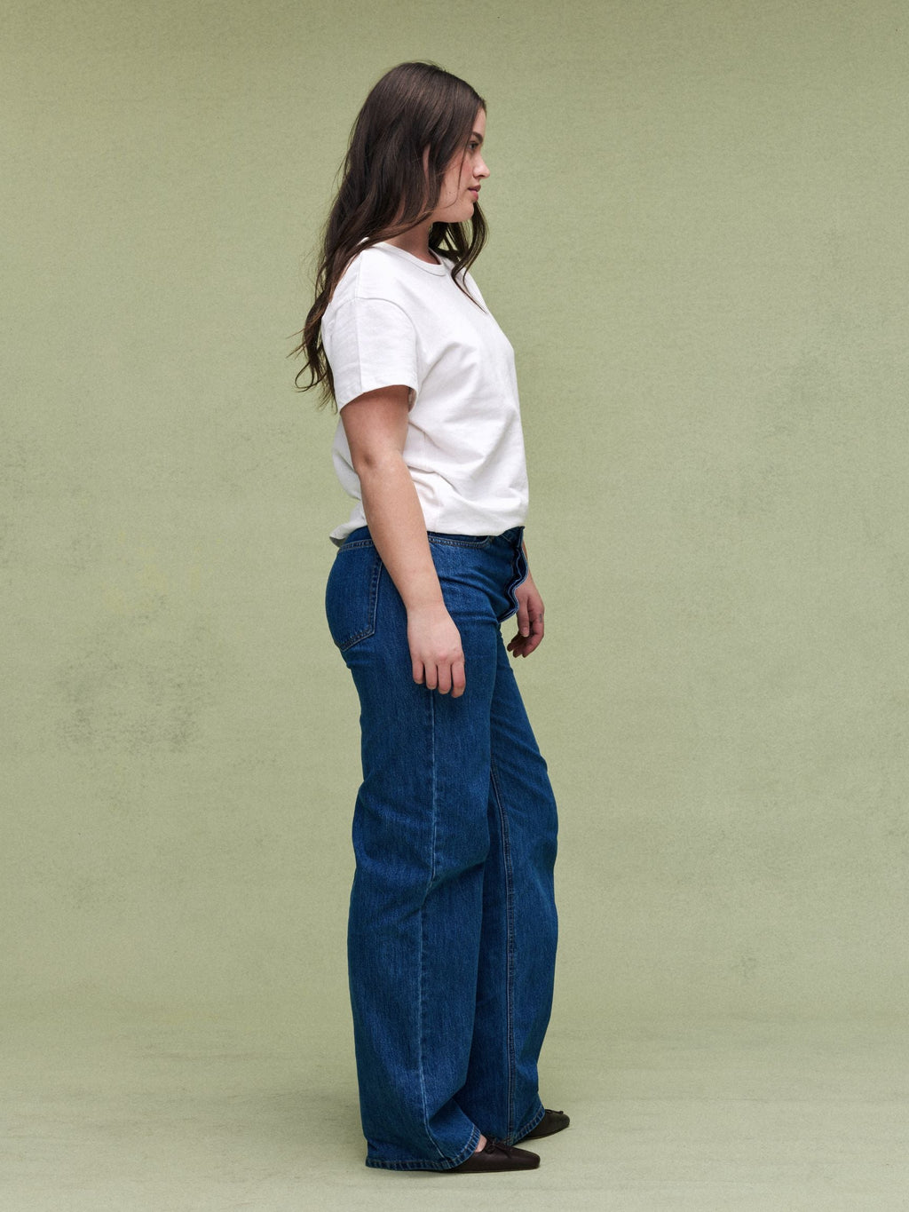 Classic Straight Jeans - Medium Wash