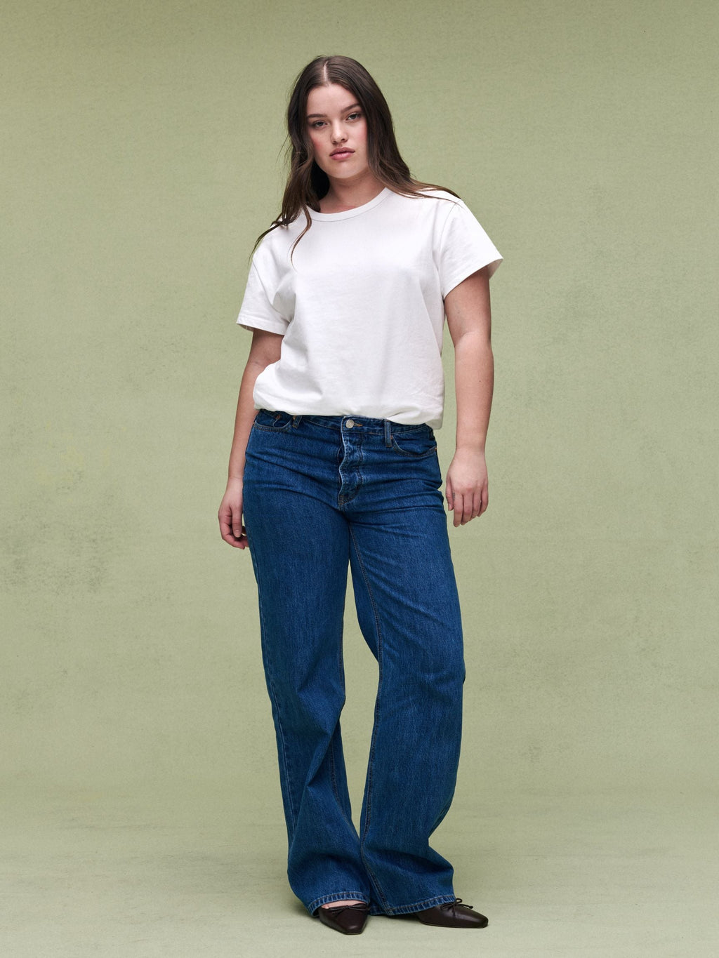 Classic Straight Jeans - Medium Wash